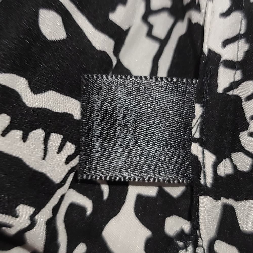 WHITE HOUSE BLACK MARKET - Silk Tunic - Picture 5 of 9